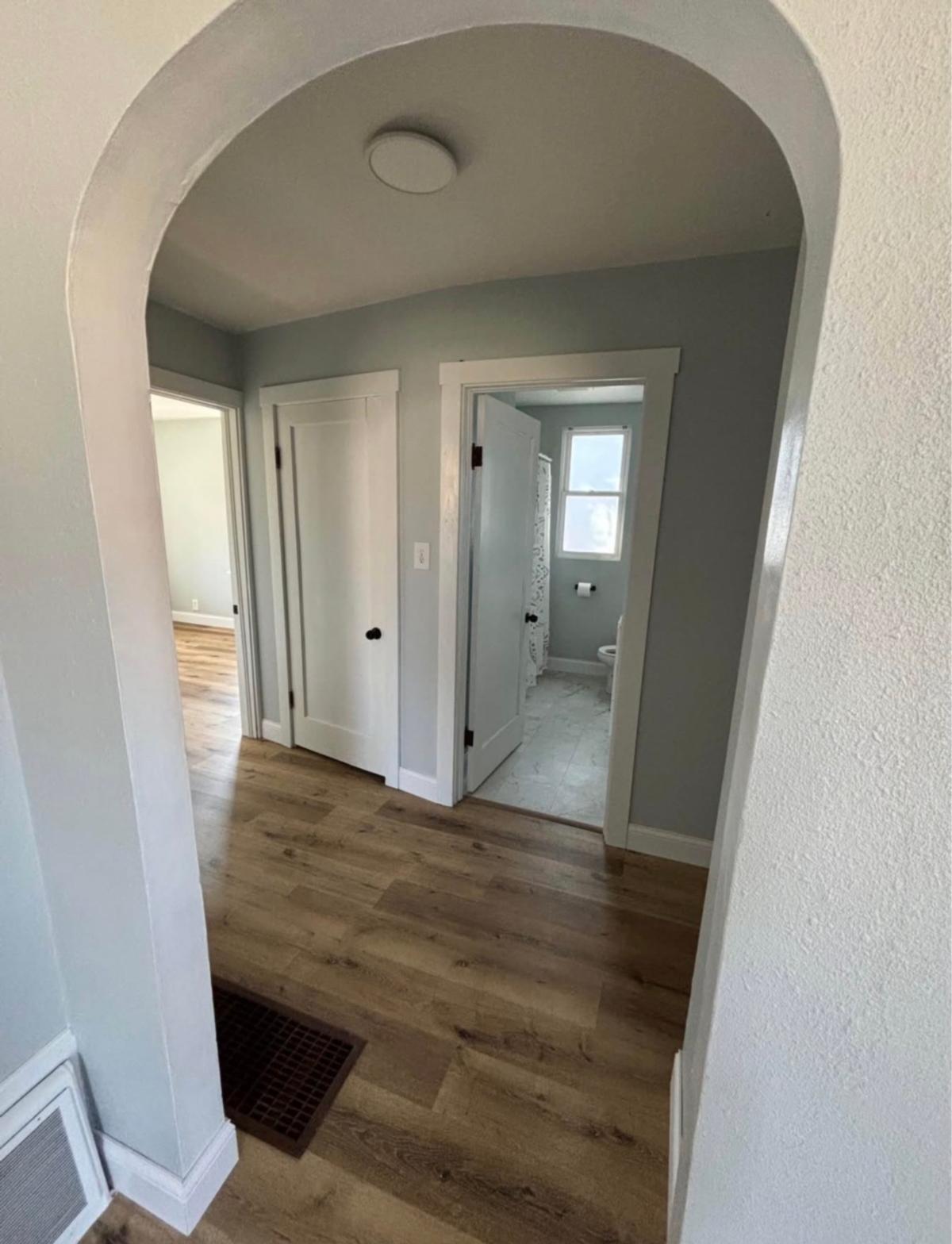 $179,900 | Beds: 3 | Baths: 1 | SQFT: 3016 | City: Highland