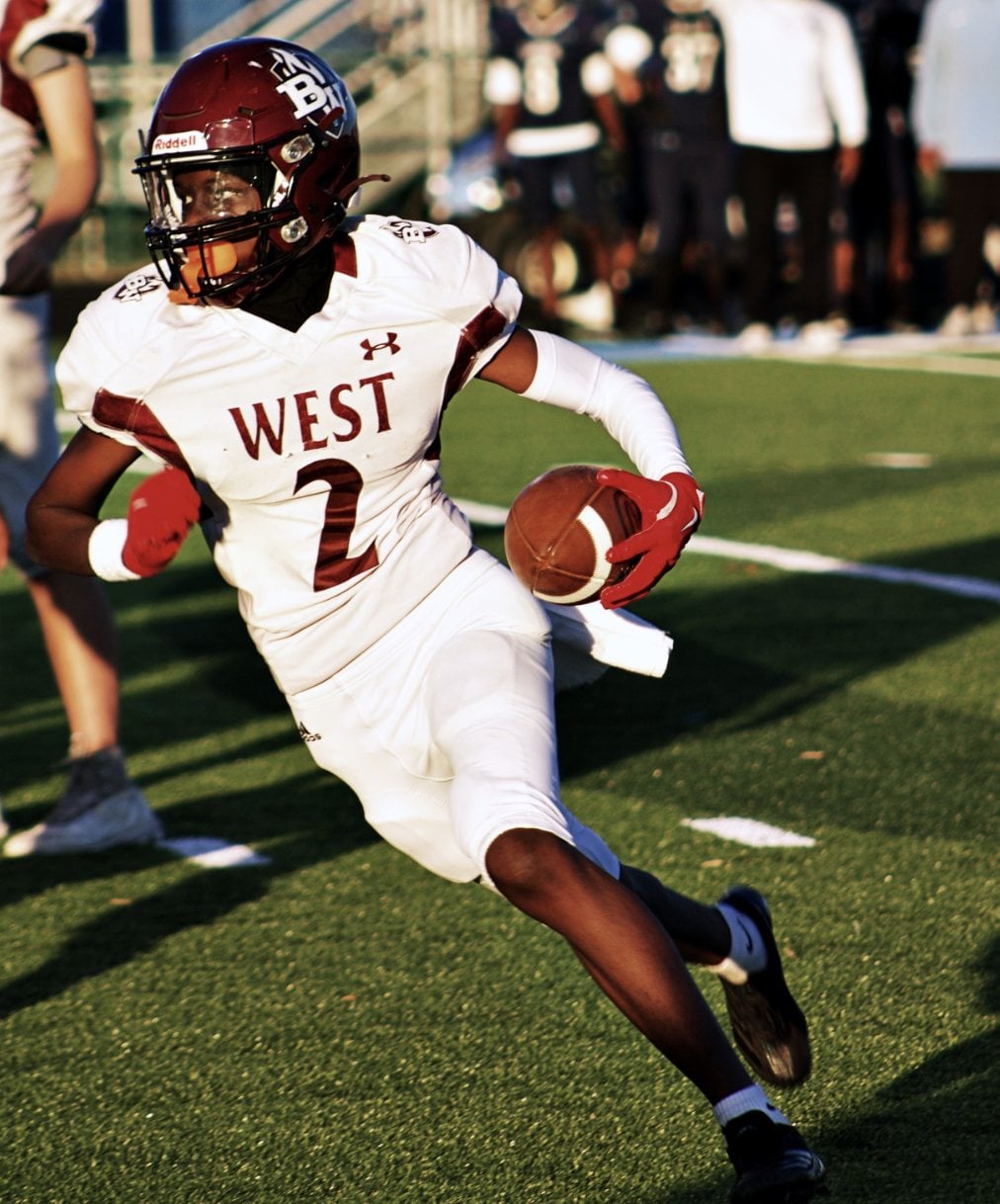 G'Mauri Hodges, a sophomore Belleville West football player.