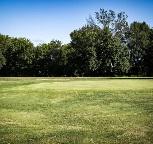 Photo courtesy of CloverleafGolfCourse.com.