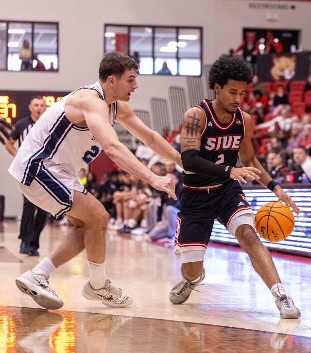 SIUE Men’s Basketball Dominates St. Ambrose in Exhibition Victory ...