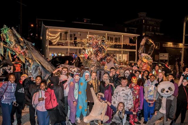 Great Rivers and Routes. https://www.riversandroutes.com/events/alton-halloween-parade-2025/ 