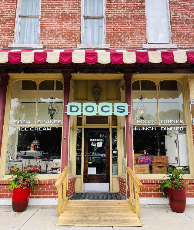 Docs Just Off 66 in Girard offers a variety of delicious foods, fountain sodas, gaming room and bar and even a private dining area that can be reserved for events - and ice cream! Follow them on Facebook for daily specials, info on monthly car cruises (spring/summer/fall) and more!