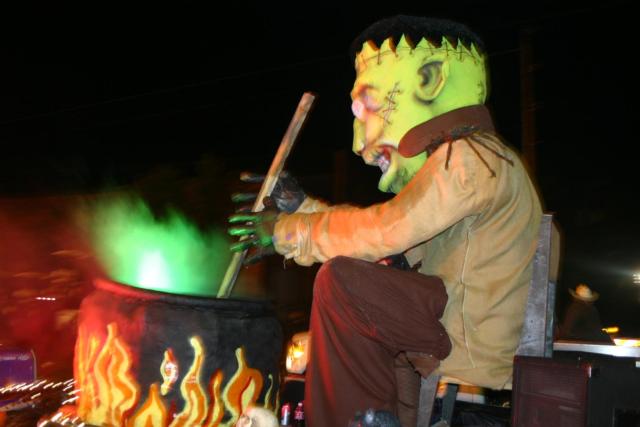 Riverbender.com Halloween Parade Float