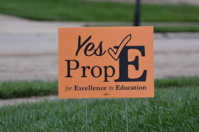 Signs were in abundance in support of Proposition E throughout Edwardsville/Glen Carbon, but it was not enough to push passage of the referendum. 