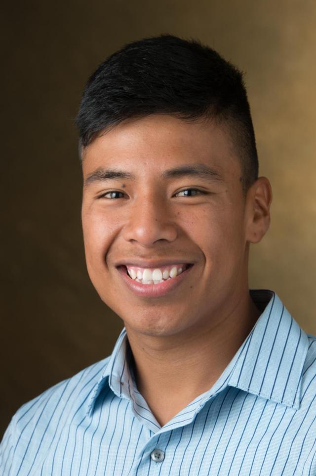 Iv&aacute;n Solis-Cruz, assistant community director in University Housing, earned the GLACUHO Outstanding Graduate Practitioner Award during the 2017 annual conference.