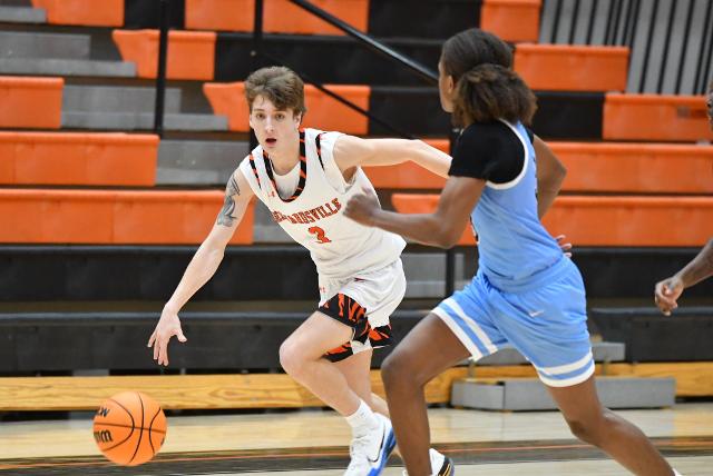 Tigers' sharpshooter Brady Niemi hit on six threes against Gateway STEM. (Photos by Dan Brannan)