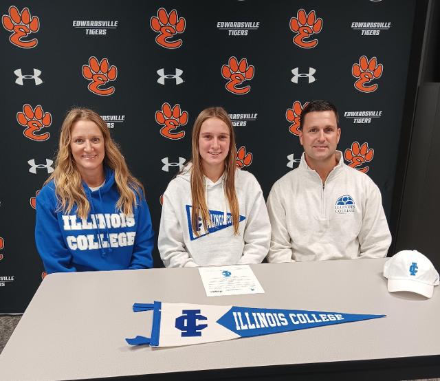 Campbell Hayes Signs To Play Tennis At Illinois College, Teamed Up With Amelia Hill In Doubles At State Meet  