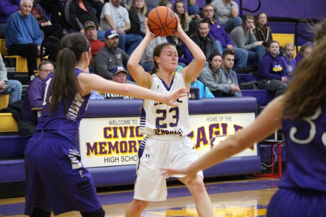 Allie Troeckler prepares for the pass.