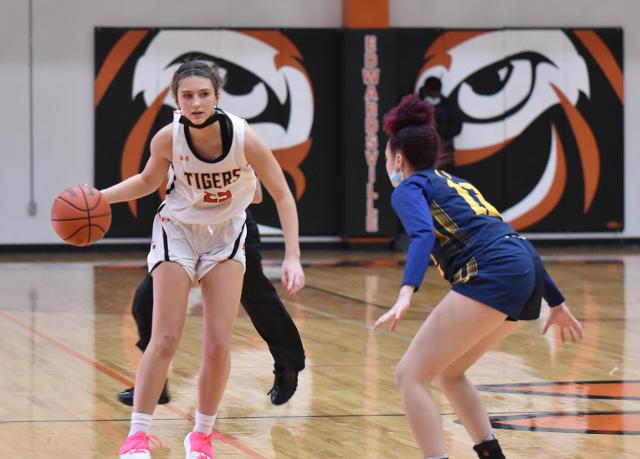 Macy Silvey in a recent game against O'Fallon. Silvey had seven points in the Tigers' win on Saturday.