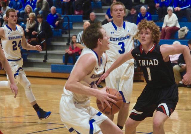Regan Snider (23) goes up for a layup against Barbour.