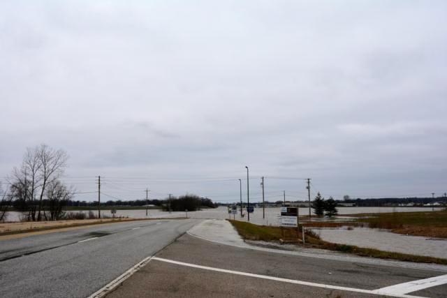 This is a look at Illinois 143 between Illinois Route 255 after Christmas. (Photo by Dan Brannan)