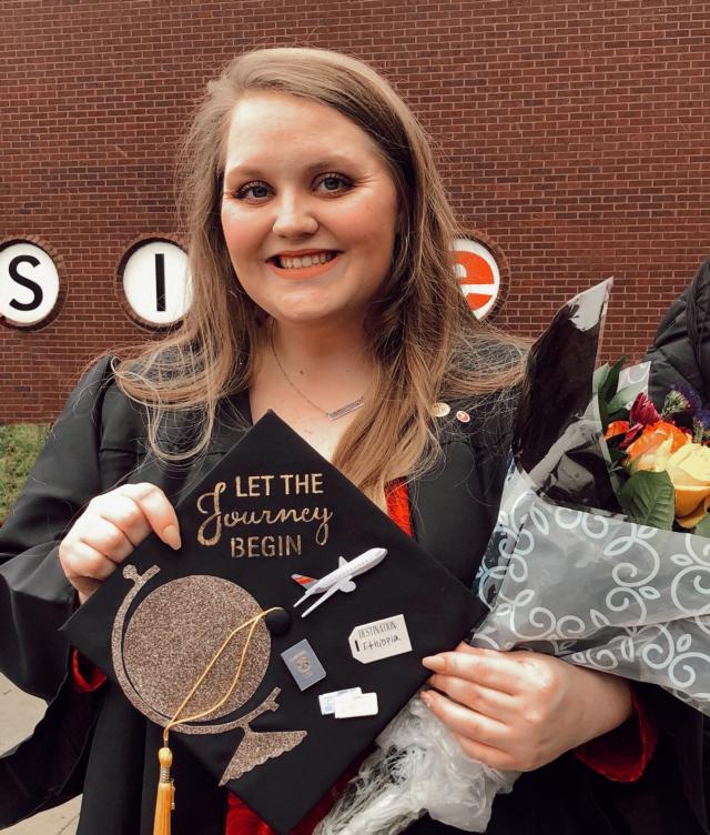 SIUE psychology alumna Amanda Jondro at December commencement