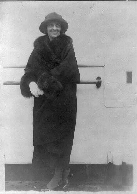 Ruth Draper, 1923, Library of Congress Prints and Photographs Division, LC-USZ62-39625