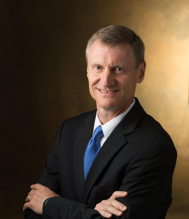  SIUE School of Business Dean Tim Schoenecker.?