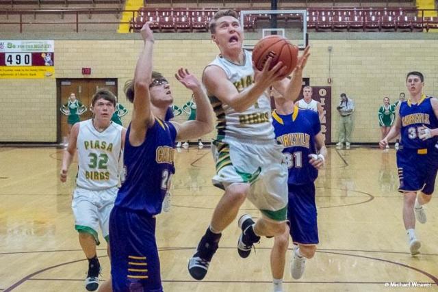 Southwestern's Justin Bailey's 27 points provided a huge lift Tuesday night in the IHSA Regional at Wood River. (Photos courtesy of Michael Weaver)