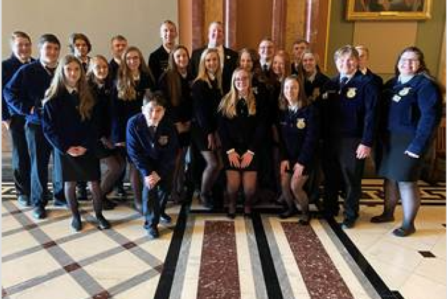 Sen. Plummer with Edwardsville FFA.