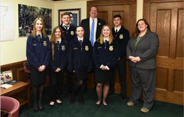 Sen. Plummer with Highland FFA.