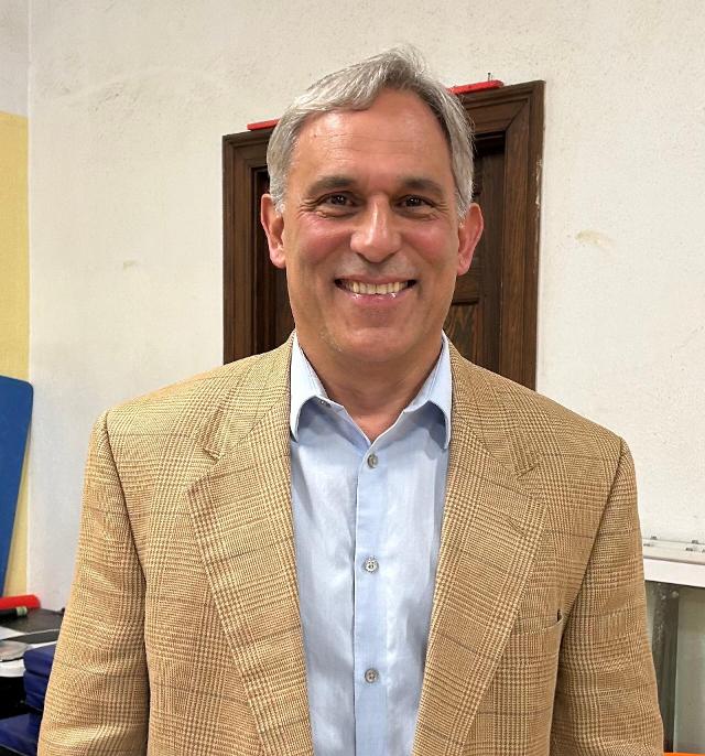 Barry Macias