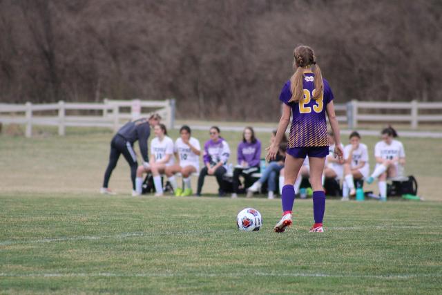 Abrianna Garrett prepares for a kick against Litchfield. (Brad Piros)