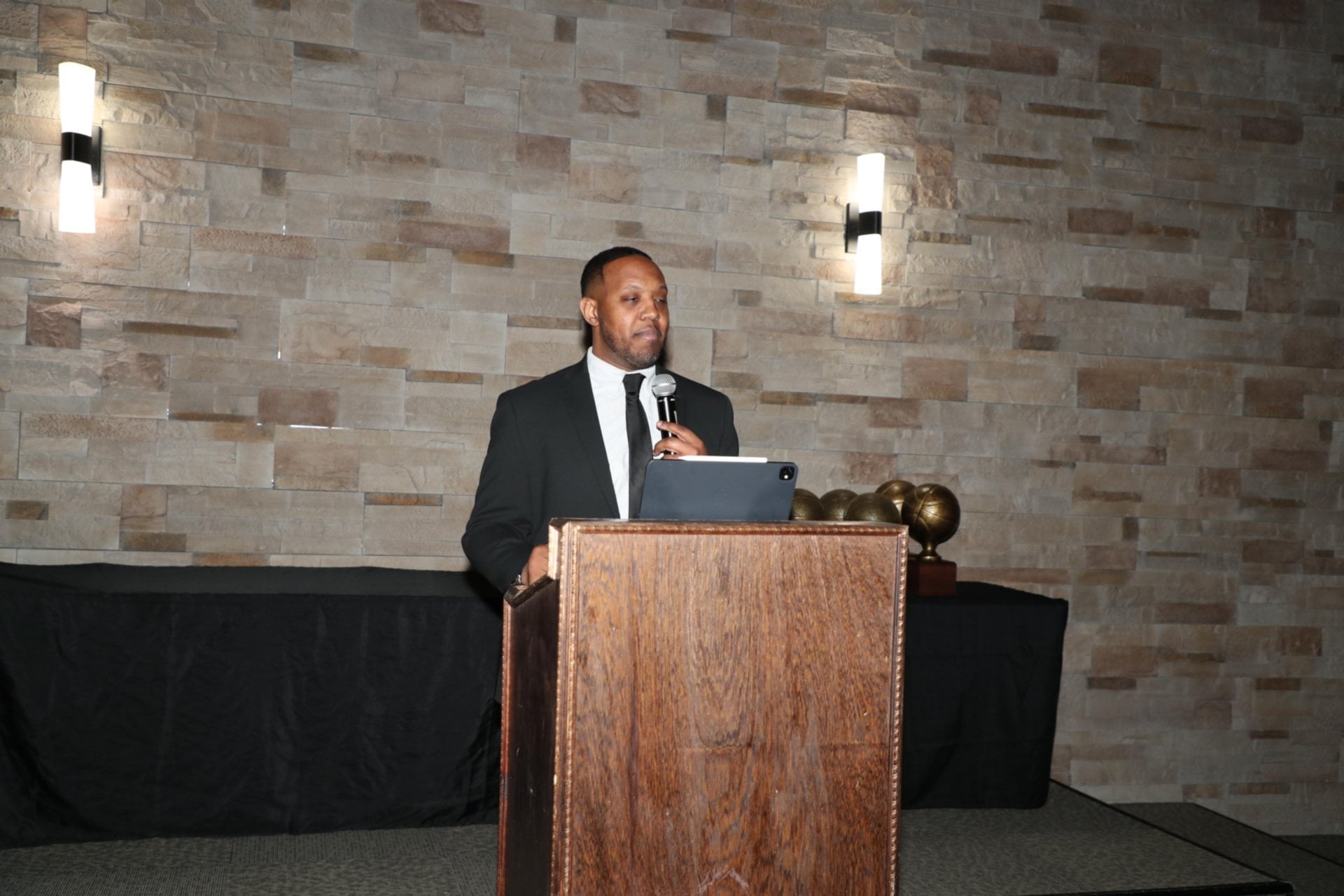 Photos By: Jeff Helmkamp