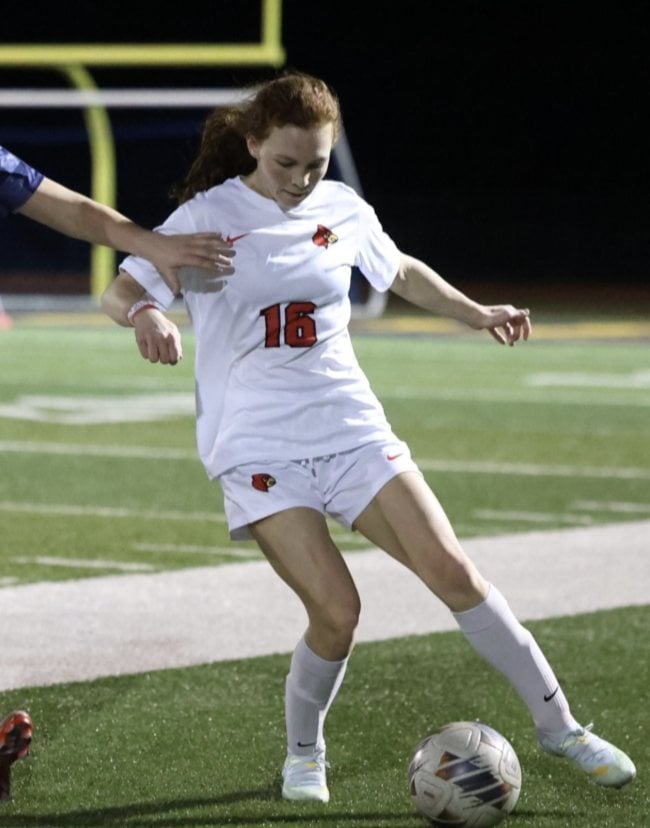 Alton junior Peyton Delehanty.