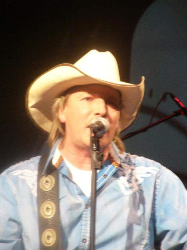 Tim Campbell was told by several people he had an uncanny resemblance to country superstar Alan Jackson. That resemblance is part of what led to the Chattahoochee tribute show