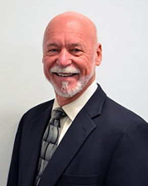 Tom Dustman, international sales director of Sunnen Products Company