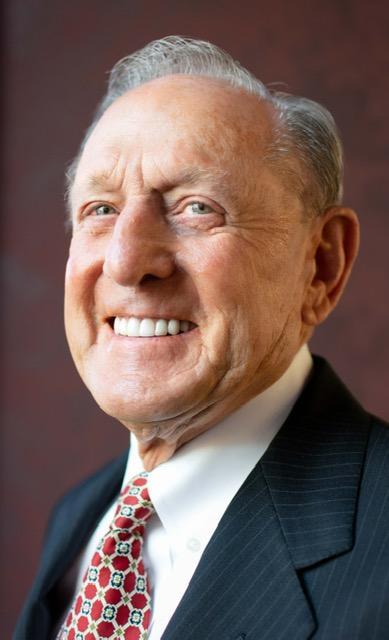 Larry Heitz, recipient of SIUE Honorary Doctor of Humane Letters.