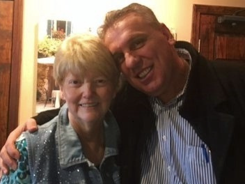  Santino&rsquo;s Steak and Pasta House Owner Sonny Asani gives a hug of support to his dear friend, Pam Kaizer, as he shares plans for a fundraiser at his Alton restaurant on May 17 to raise funds for her ongoing medical expenses for her cancer treatment.