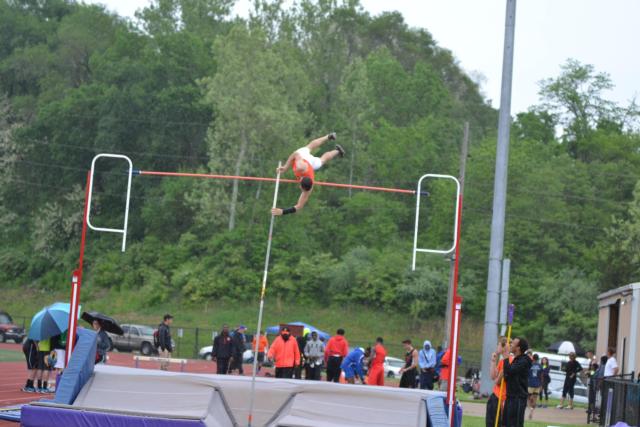 Edwardsville pole vaulter Sam Griffin cleared 12-3 on Saturday. (Photo by Dan Brannan)