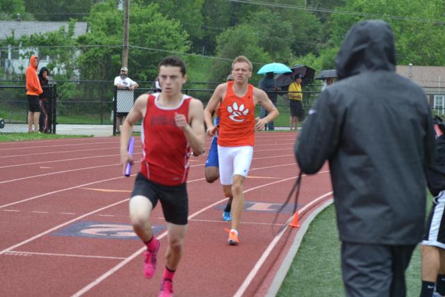 Brydon Groves-Scott was the winner in the 3,200 on Saturday at Collinsville. (Photo by Dan Brannan)