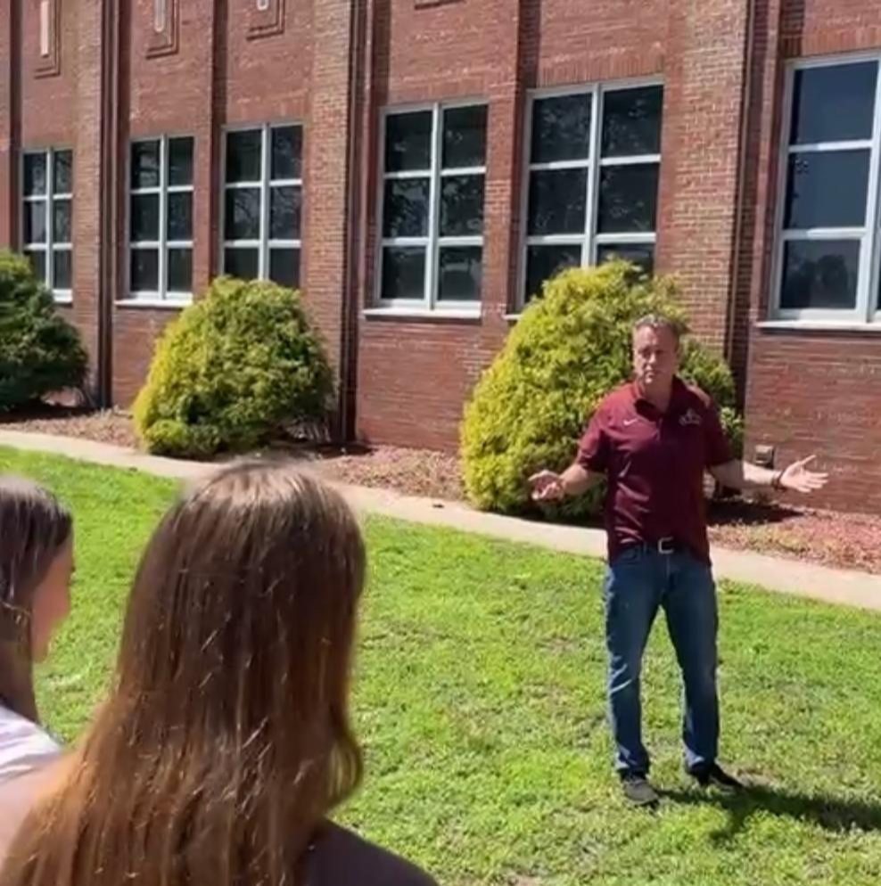Mark Maendele gives his speech to a new group of students.