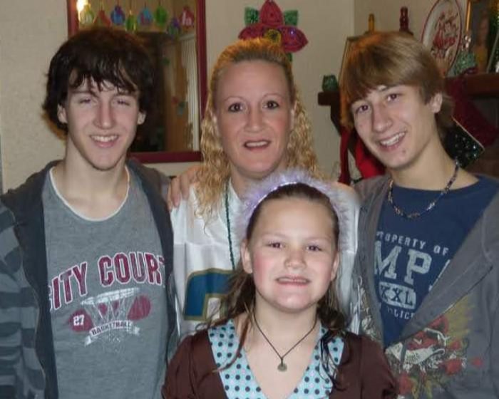 Julie Tieman and her children.