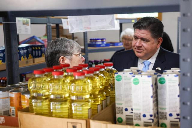 Governor JB Pritzker visits Kumler Outreach Ministries Food Pantry in Springfield.