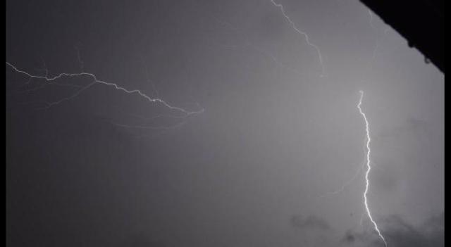 Storm damage is seen in Springboro, Ill. after a round of storms hit the area. (@jenn4good/twitter.com)