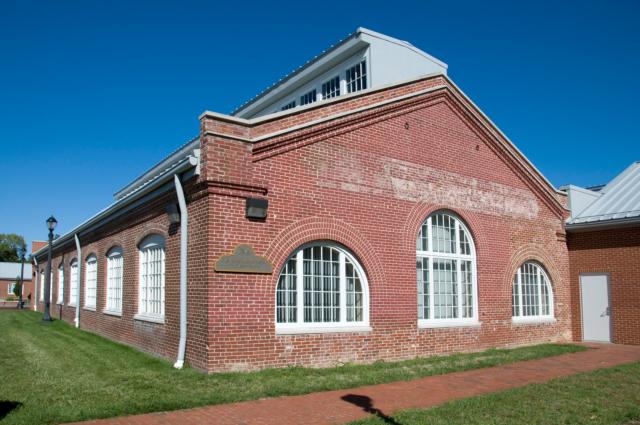 Lewis And Clark College For Life Program Expanding To N O Nelson 