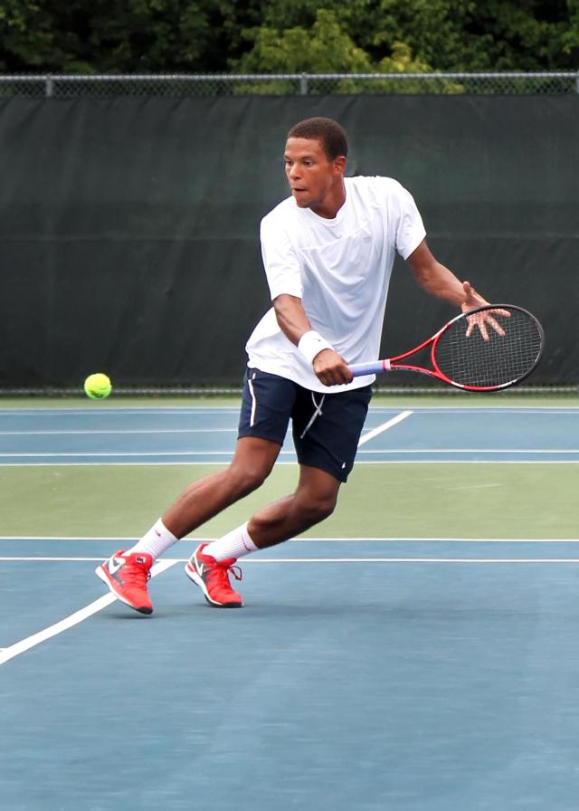 Caption: Julian Childers returns during last summer’s L&C Men’s USTA Futures tournament. Childers will compete in this year’s main draw after winning the Bud Simpson Open for the second consecutive year. Photo by S. Paige Allen, L&C photographer