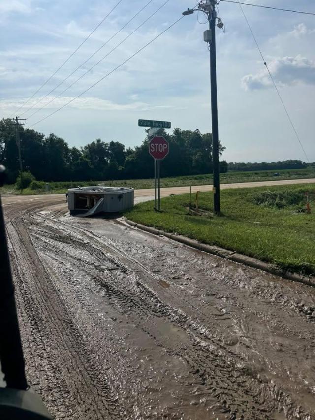 Hamburg Michael Road in Calhoun County (Photo by Shannon Gettings).