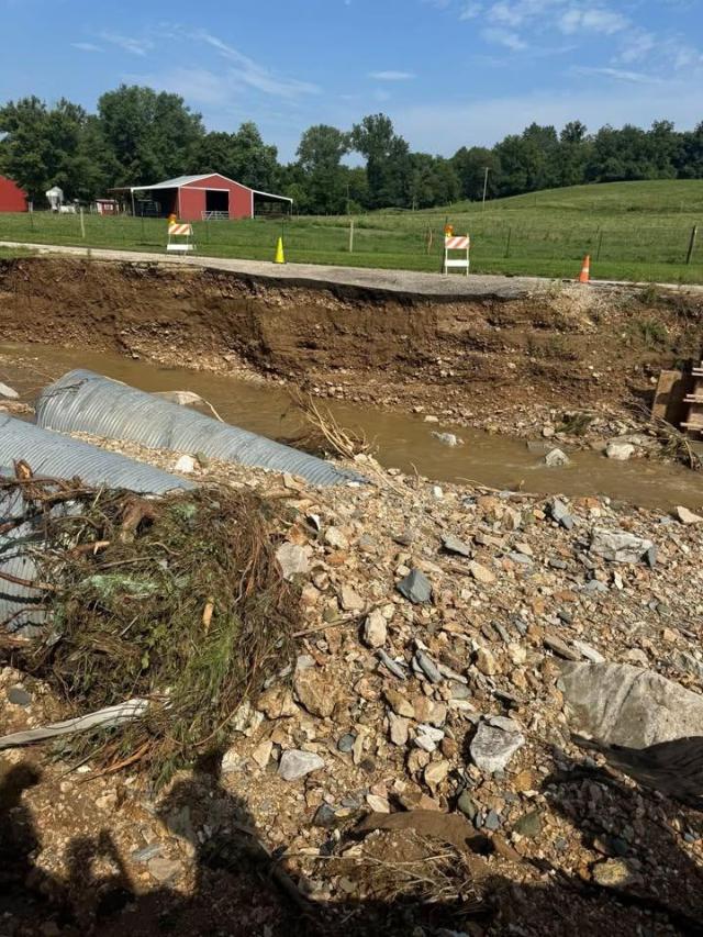 Pancake Hollow Road in Calhoun County (Photo by Shannon Gettings).