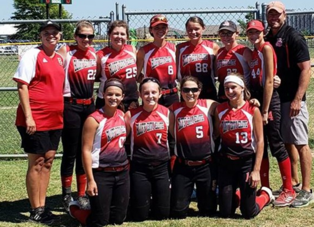 The team, based out of Alton, is coached by Amanda Evola and Eric Foersterling. Front Row L-R: Chloe Segarra, Lauren Lenihan, Audrey Evola, Madelyn Brueckner Back Row L-R: Coach Amanda Evola, Kylie Angel, Ella Sievers, Jillian Nelson, Leah Link, Tracy Scroggins, Carli Foersterling, Coach Eric Foersterling not pictured Olivia Goodman