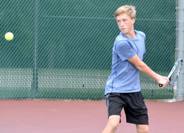 Marquette Catholic's A.J. Bower performed in the Edwardsville Futures Pro Wildcard Challenge on Tuesday.
