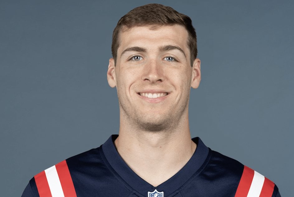 Kyle Dixon, a Carlinville native.