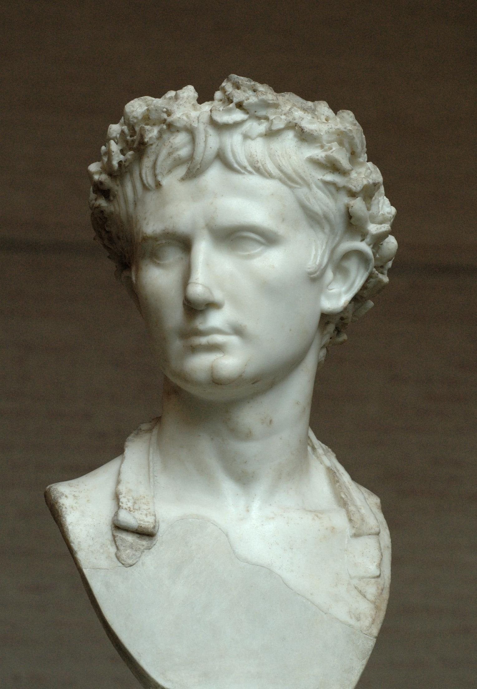 A marble statue depicting Augustus.