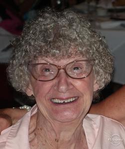 Joyce Warr