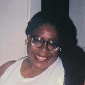 Gloria Phillips