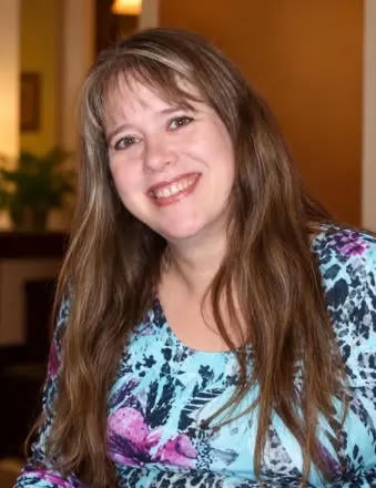 Tracey Cuccatti