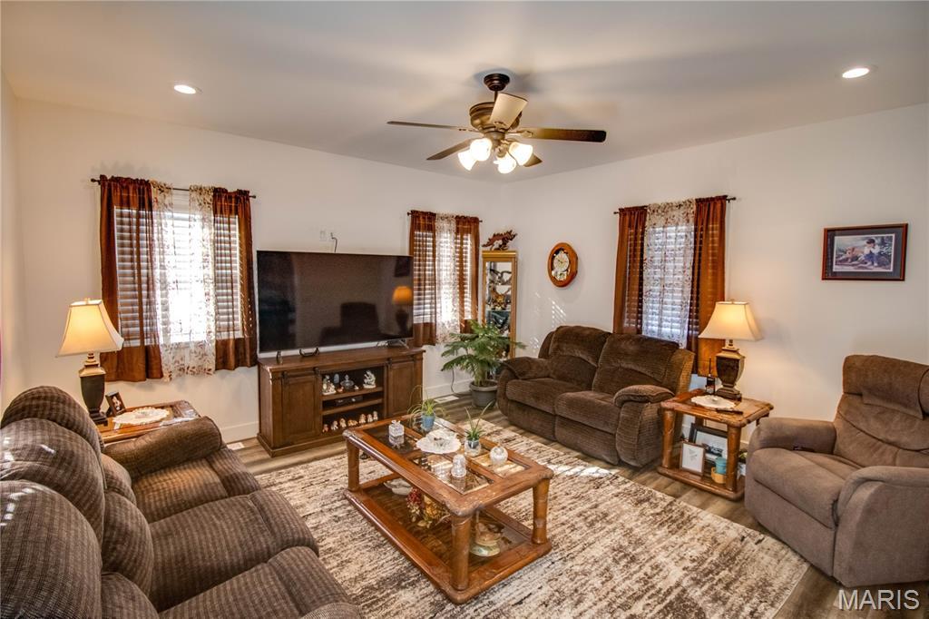 Property photo 35