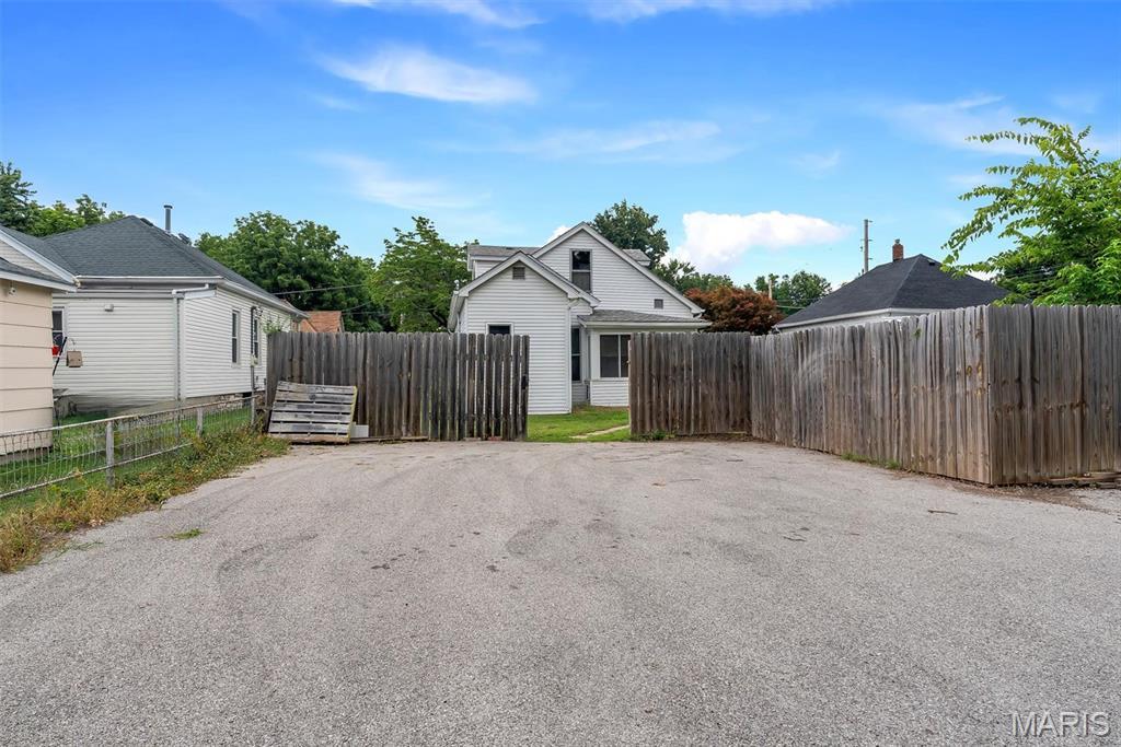 Property photo 32